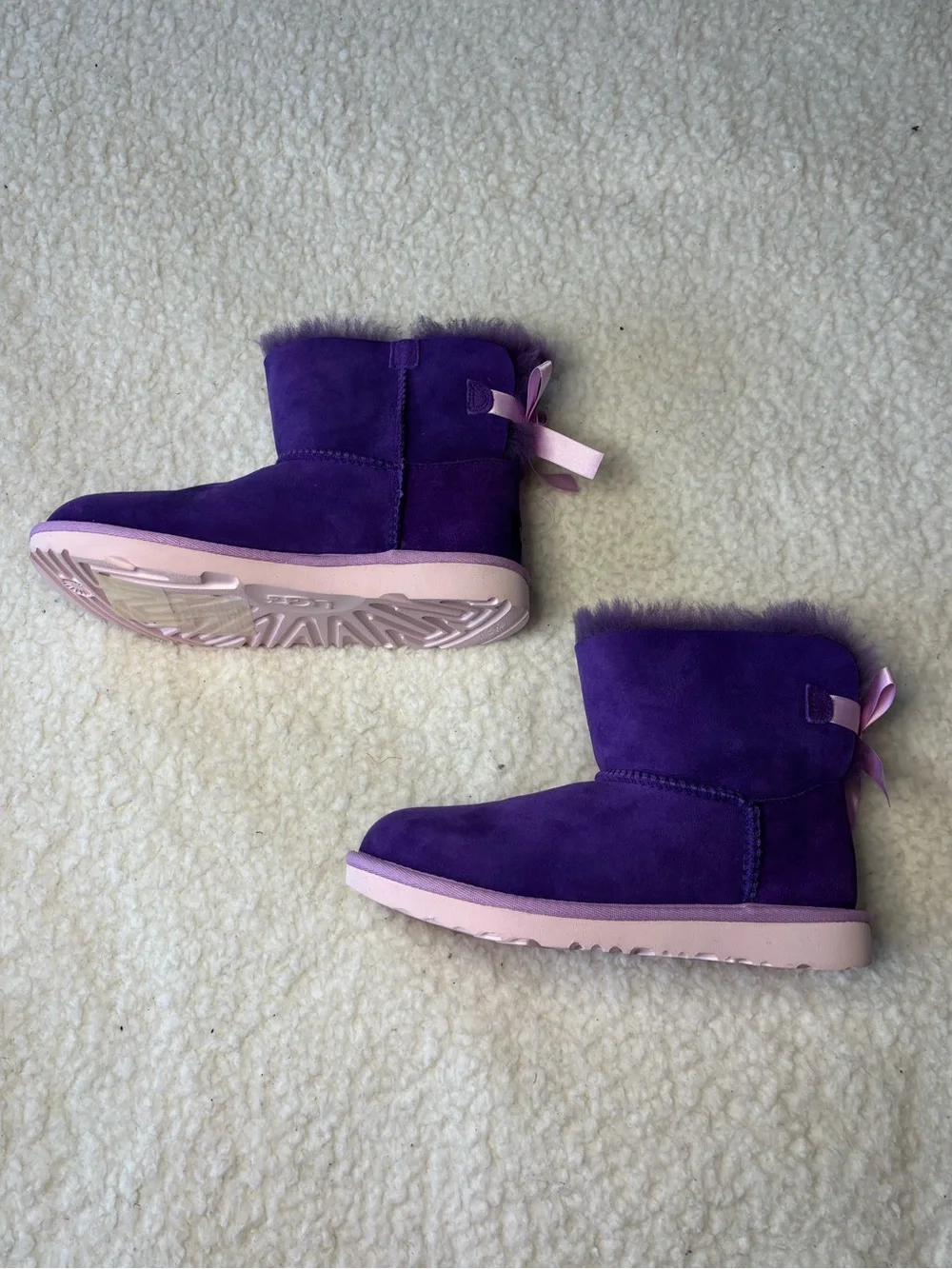UGG Kids Violet Bloom Mini Bailey Bow II Boots